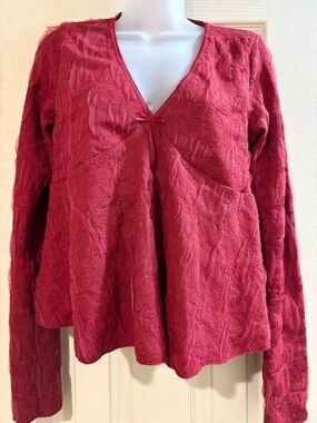 Women's Textured V-Neck Long Sleeve Top - Red